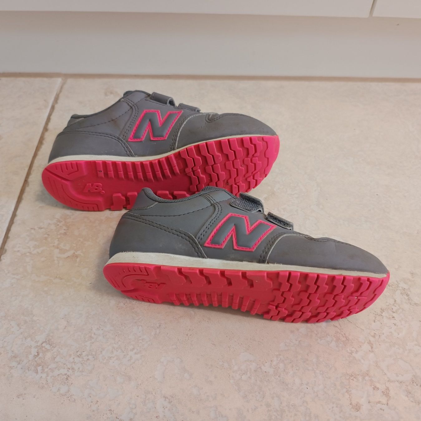 Geox Scarpe per ragazze: New Balance Sneaker Gr. 32.5 – Usato da Emmetten venduto da Hornberger 4