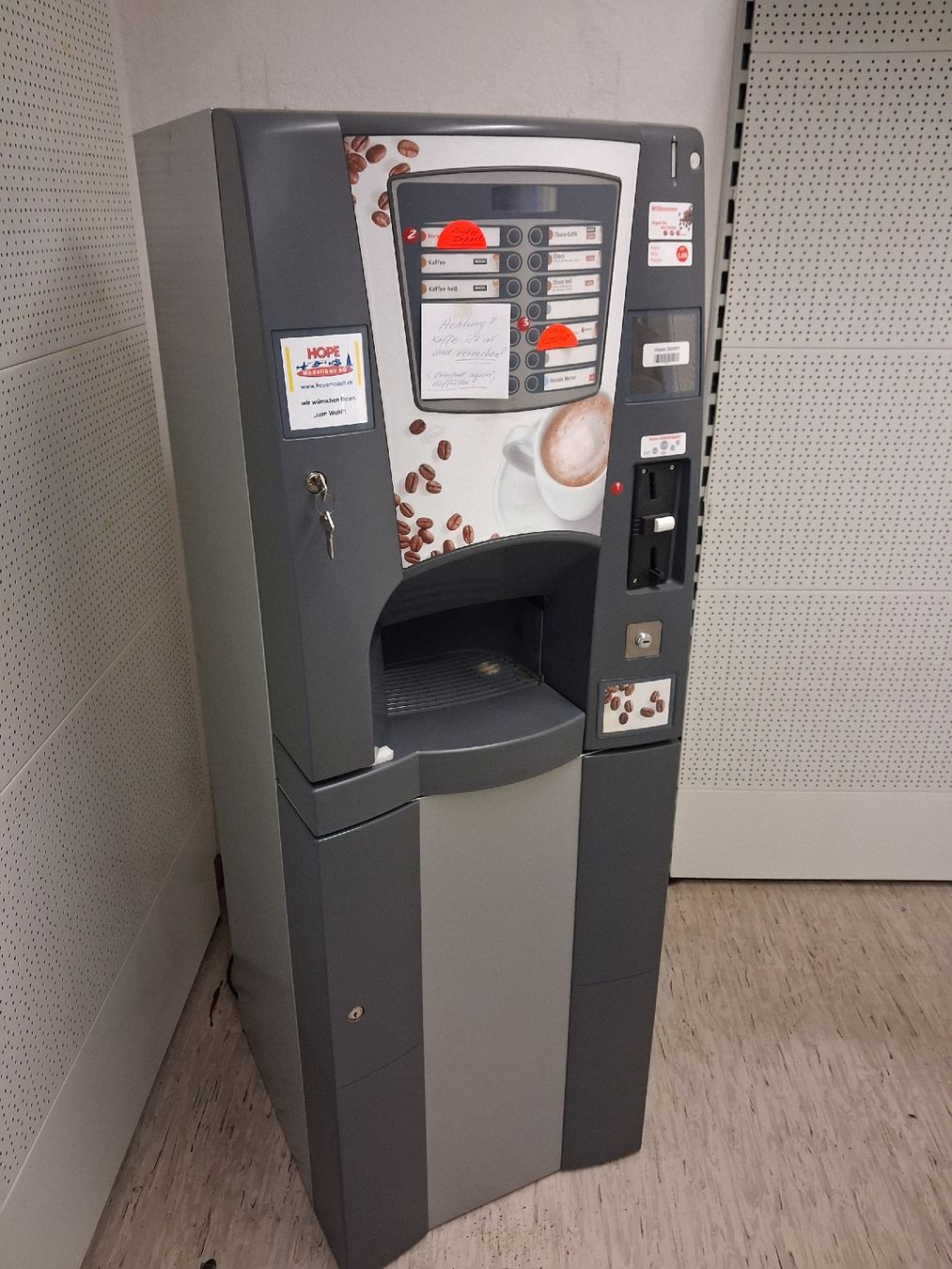 Selecta Macchine per caffè & Macchine per espresso: Kaffee Automat - mit Fehler – Difettoso da Schöftland venduto da Phil-RS