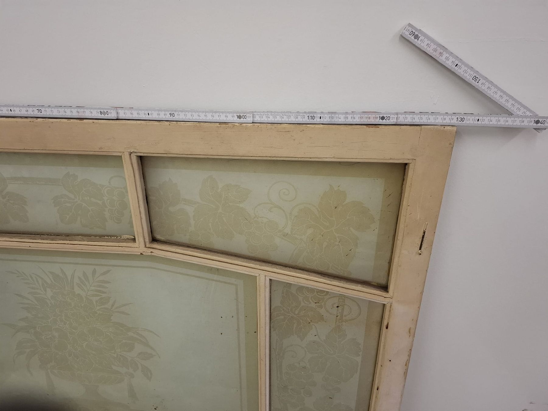Finestre: Antikes grosse verziertes Separee/ Fenster – Usato da Turbenthal venduto da tirare 4