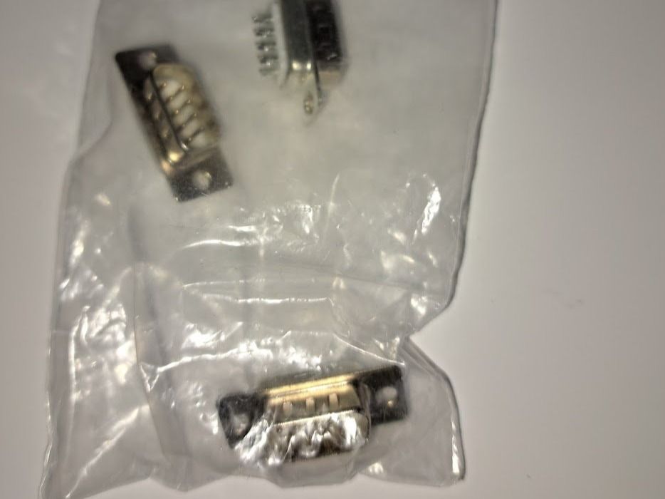 Spine: Sub -D Stecker 9 pol – Nuovo (secondo la descrizione) da Sargans venduto da Bomp 3