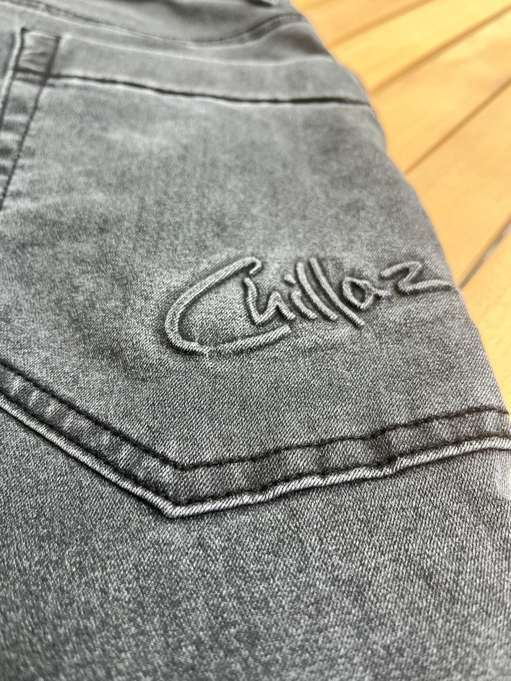 Chillaz Jeans: Chillaz Jeans Grau | Gr. S – Nuovo (secondo la descrizione) da Bern venduto da Sonrisa89