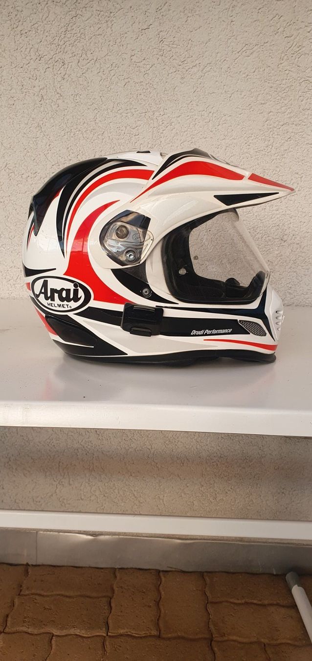 3M Caschi & visiere: Arai Motorradhelm – Usato da Schwendibach venduto da hp52sg51 1