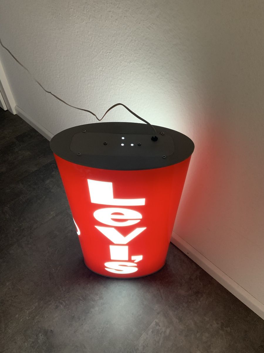 Toutes les décorations: Original Levis Leuchtreklame – D'occasion à Muttenz par Mapuchi 2