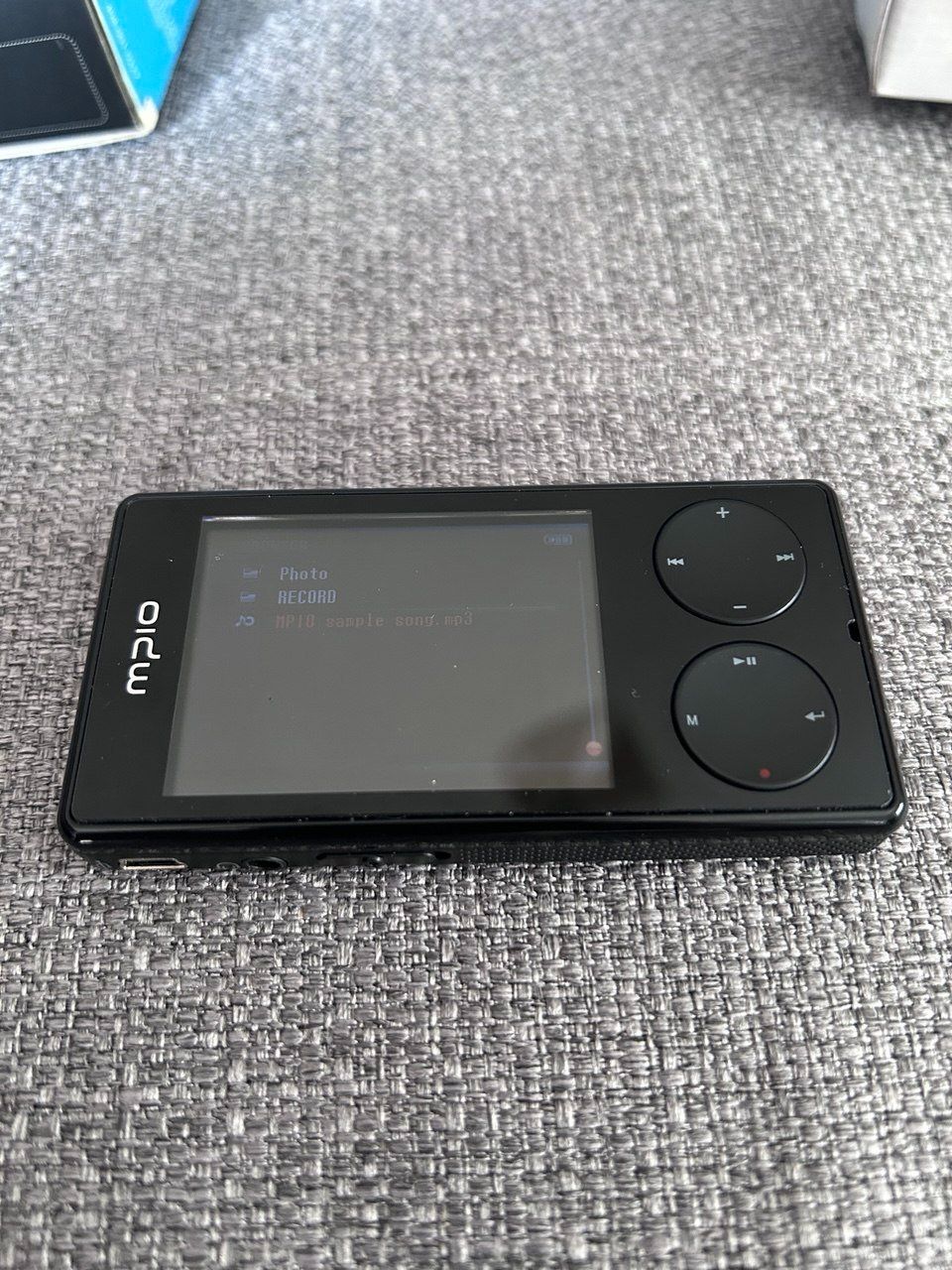 Lettore multimediale portatile: Lettore MP3 MPIO MG300 vintage – Nuovo (secondo la descrizione) da Giubiasco venduto da LorisVale 3
