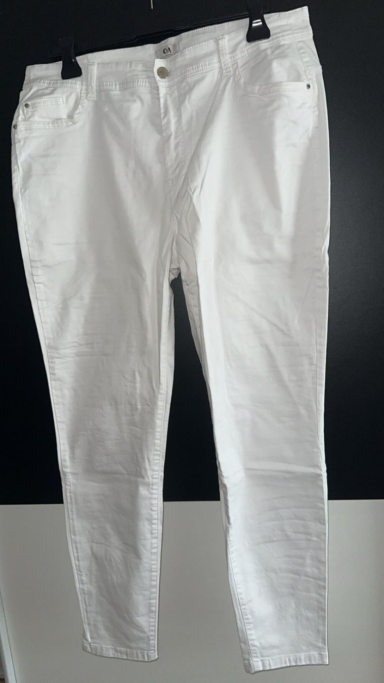 C&A Jeans: Jeans weiss Grösse 44 NEU – Nuovo e nell'imballaggio originale da Oftringen venduto da tola19 2