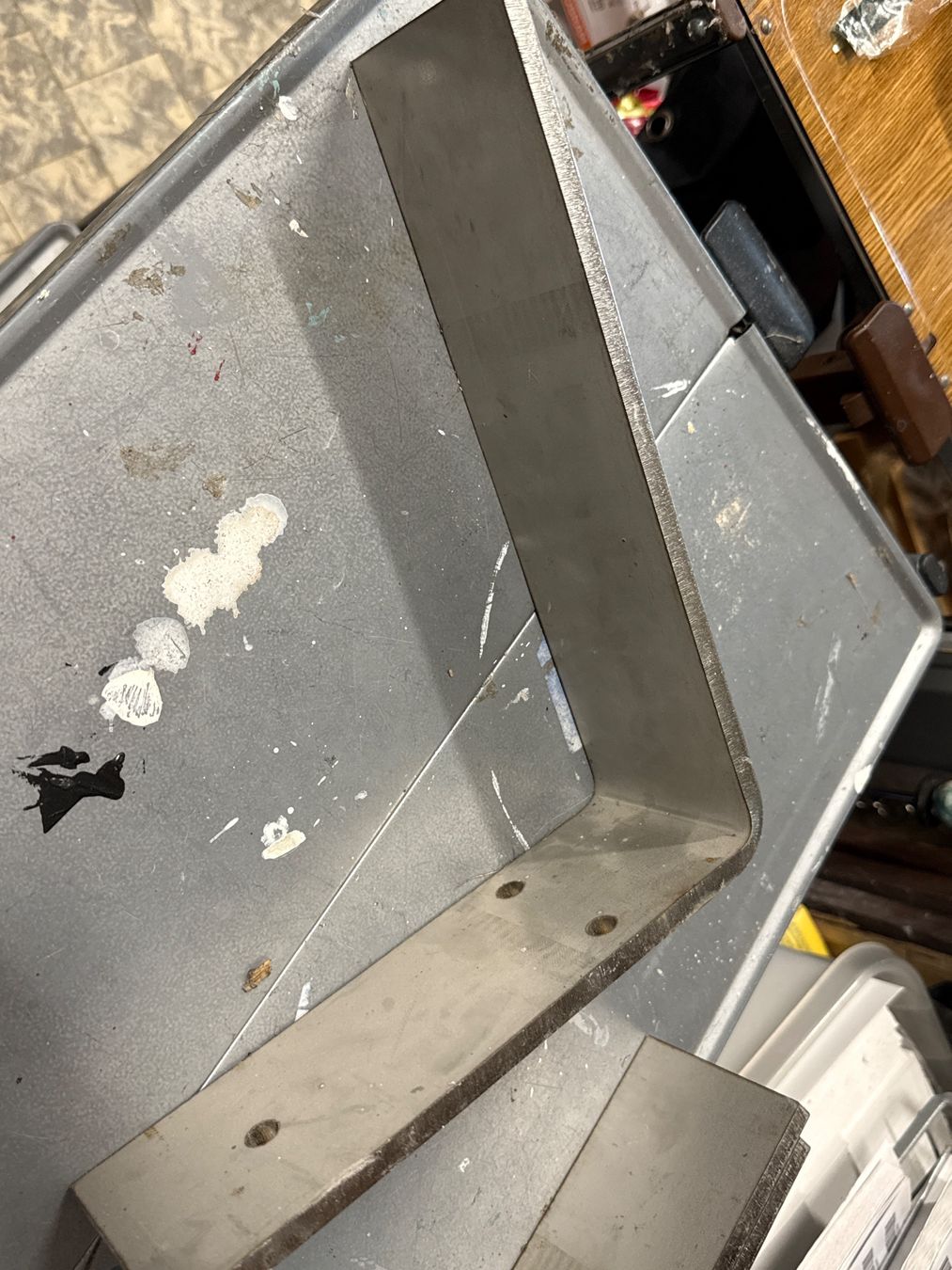 Ferramenta: Aus Hausräumung- 1 schwerer Stahl Winkel – Usato da Amriswil venduto da used2use 1