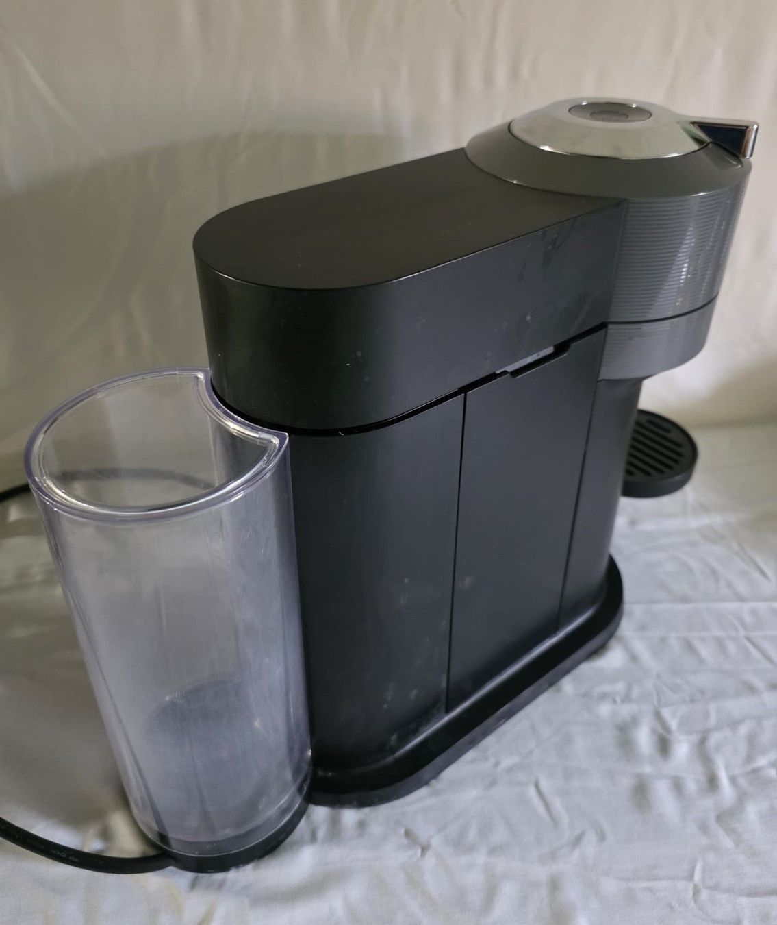 Nespresso Kaffeemaschinen & Espressomaschinen: Nespresso Vertuo Next DeLonghi – Gebraucht aus Altstätten SG von ARCHITECTURE_RADICAL 2
