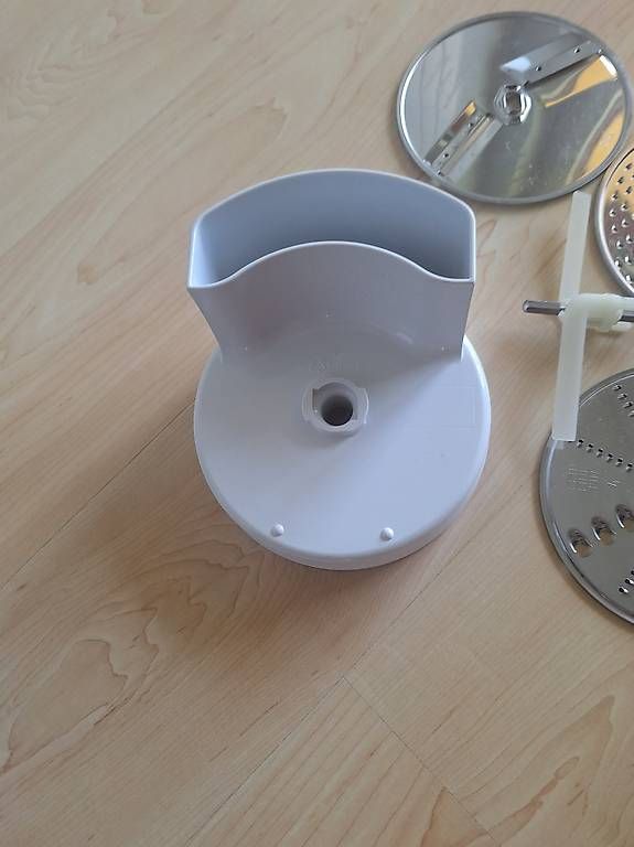 Elettrodomestici da cucina: Schnetzler zu Küchenmaschine Bosch – Usato da Wetzikon ZH venduto da urspeterrueegg 1