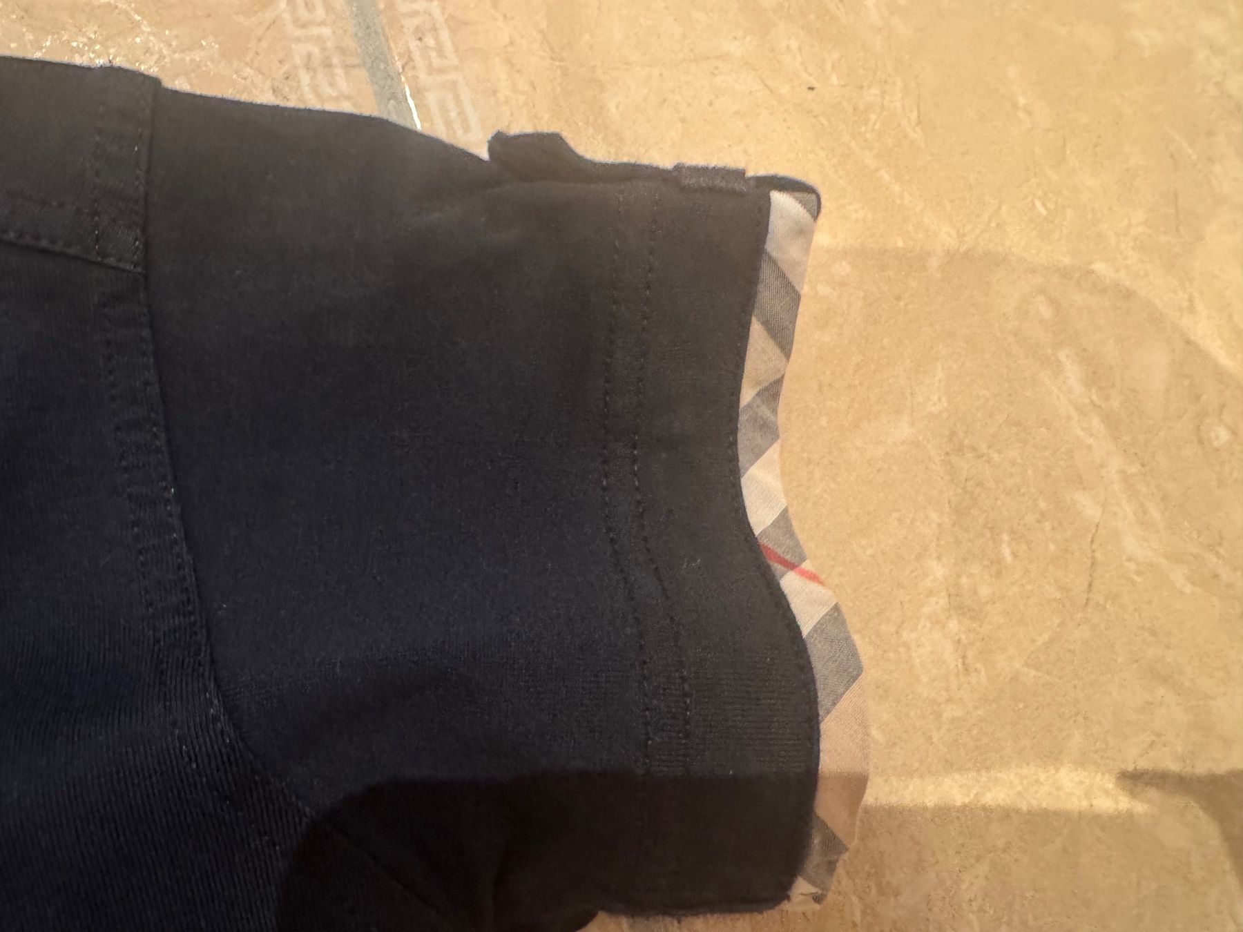 Burberry Camicie, T-shirt & Polo: Burberry wunderschönes Shirt, 3J 98 – Usato da Klingnau venduto da Markus14 1