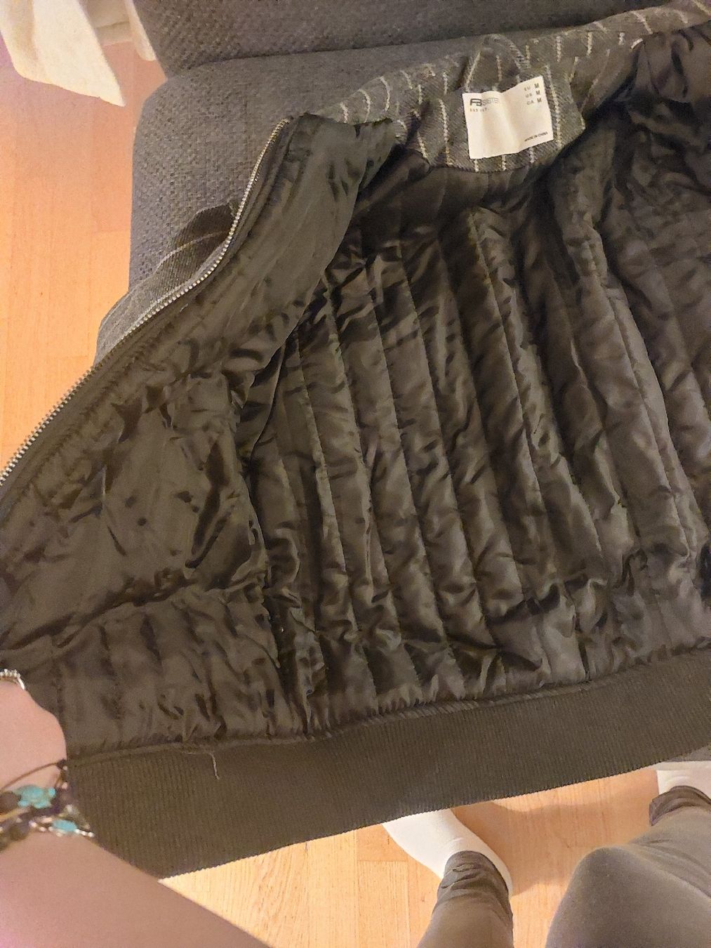 Vestes: Coole übergangs/winter-Jacke, gestreift – Neuf avec emballage d'origine à Gwatt (Thun) par B.D.999 4