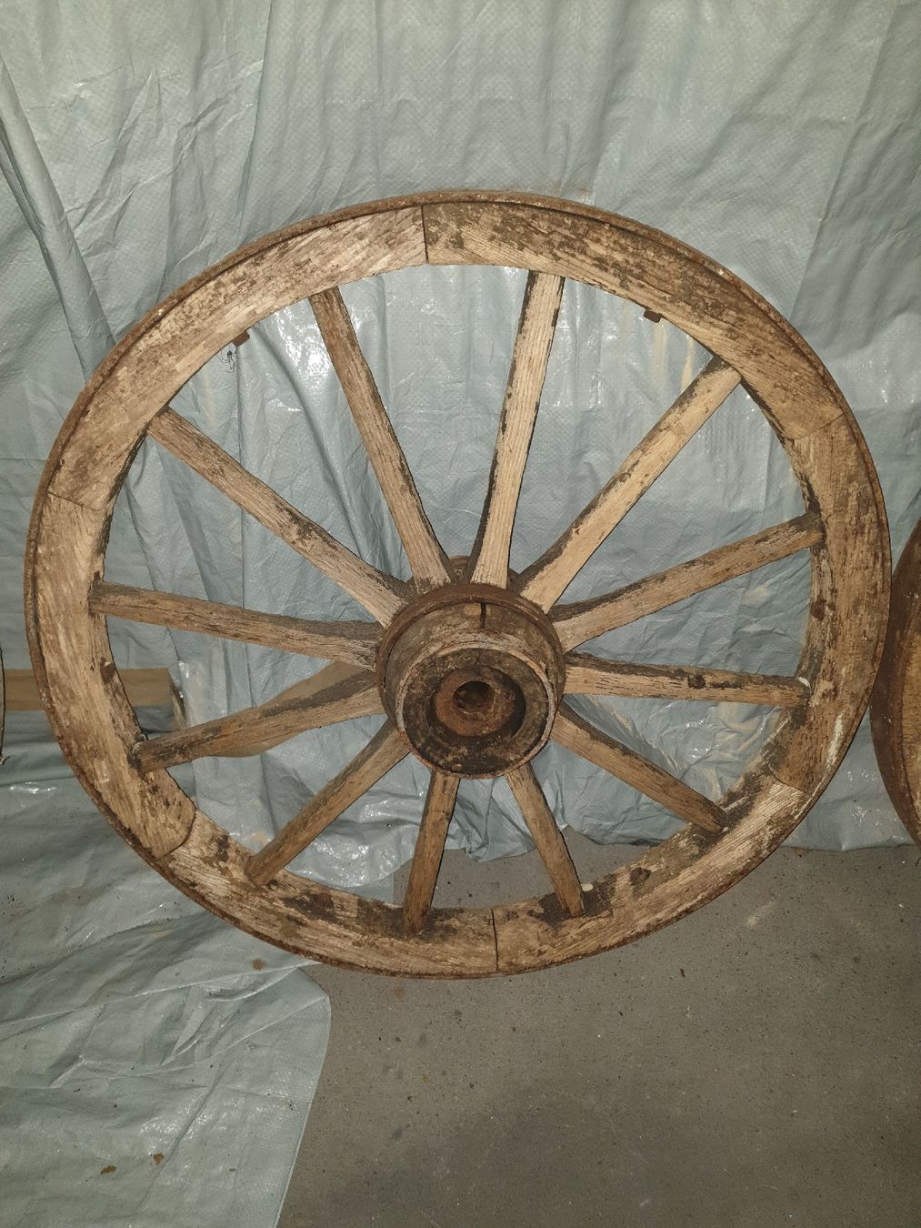 Tutte le decorazioni: Holz Wagenräder – Usato da Wald ZH venduto da Walder8636 7