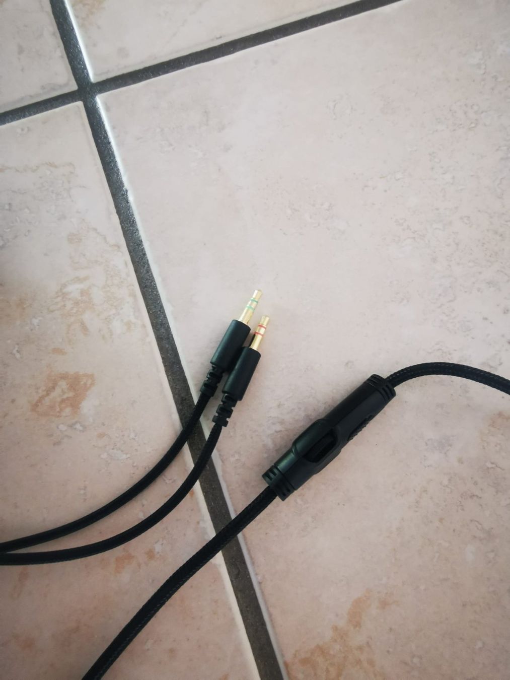 Microfoni: HyperX cloud alpha gold edition – Usato da Moutier venduto da mar_7nrw 2
