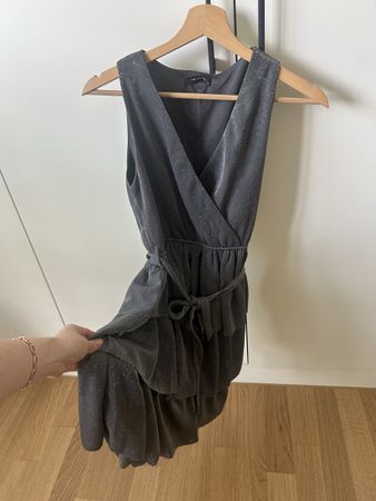 Trendyol Damen Kleid Grau Grösse S neuwertig