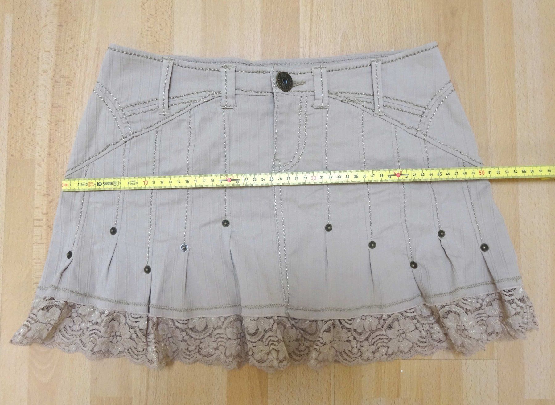 Morgan Gonne: Morgan - Neuw. Mini Rock - beige - Grösse M/L – Usato da Zofingen venduto da Justizia_01 2