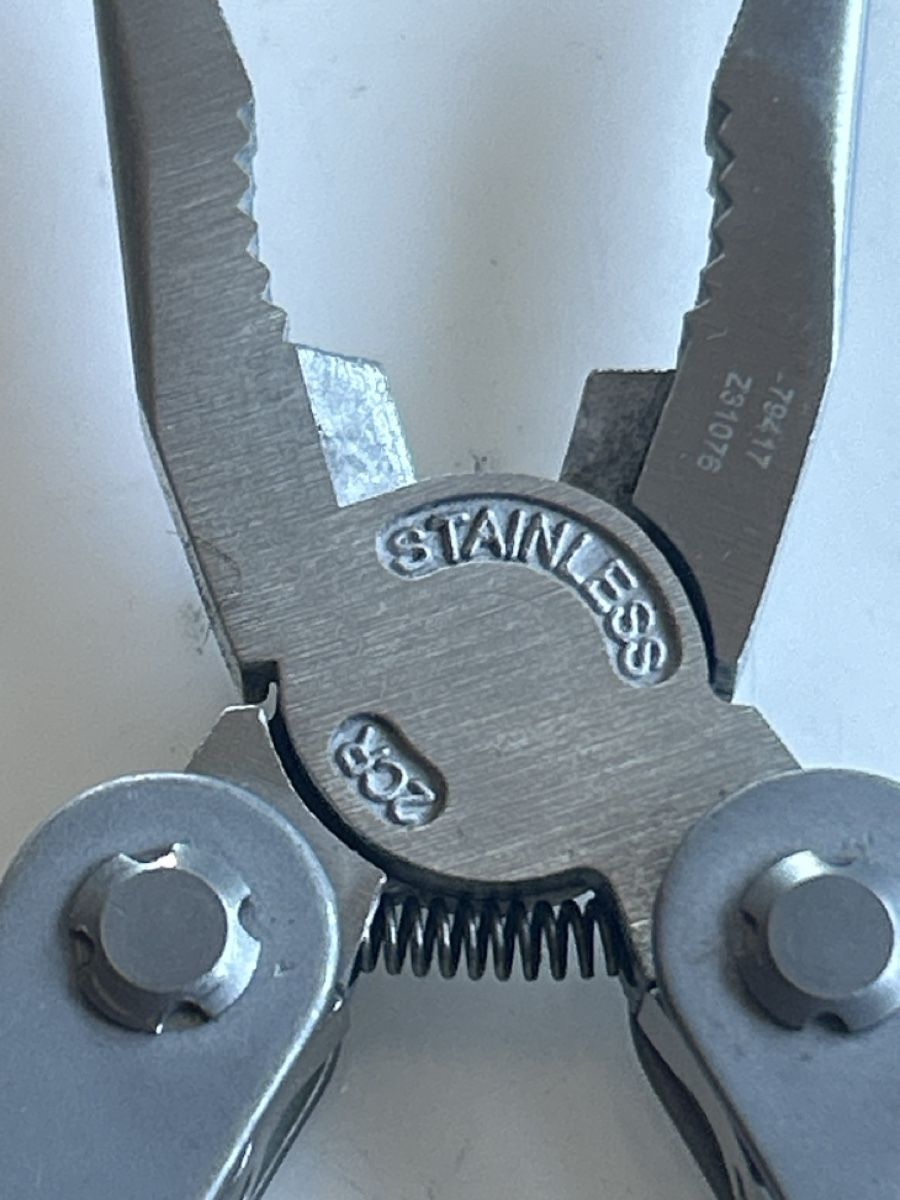 Alle Werkzeuge: Rocktrail Multitool Edelstahl mit Etui (S22) – Gebraucht aus Neuenhof von bro_9zsg 2