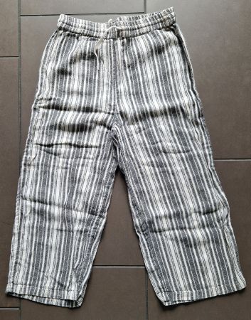 Leichte 3/4 Sommerhose mit Streifenmuster, Gr. 146