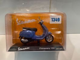 Vespa Primavera 150 2014 1:18 (496)
