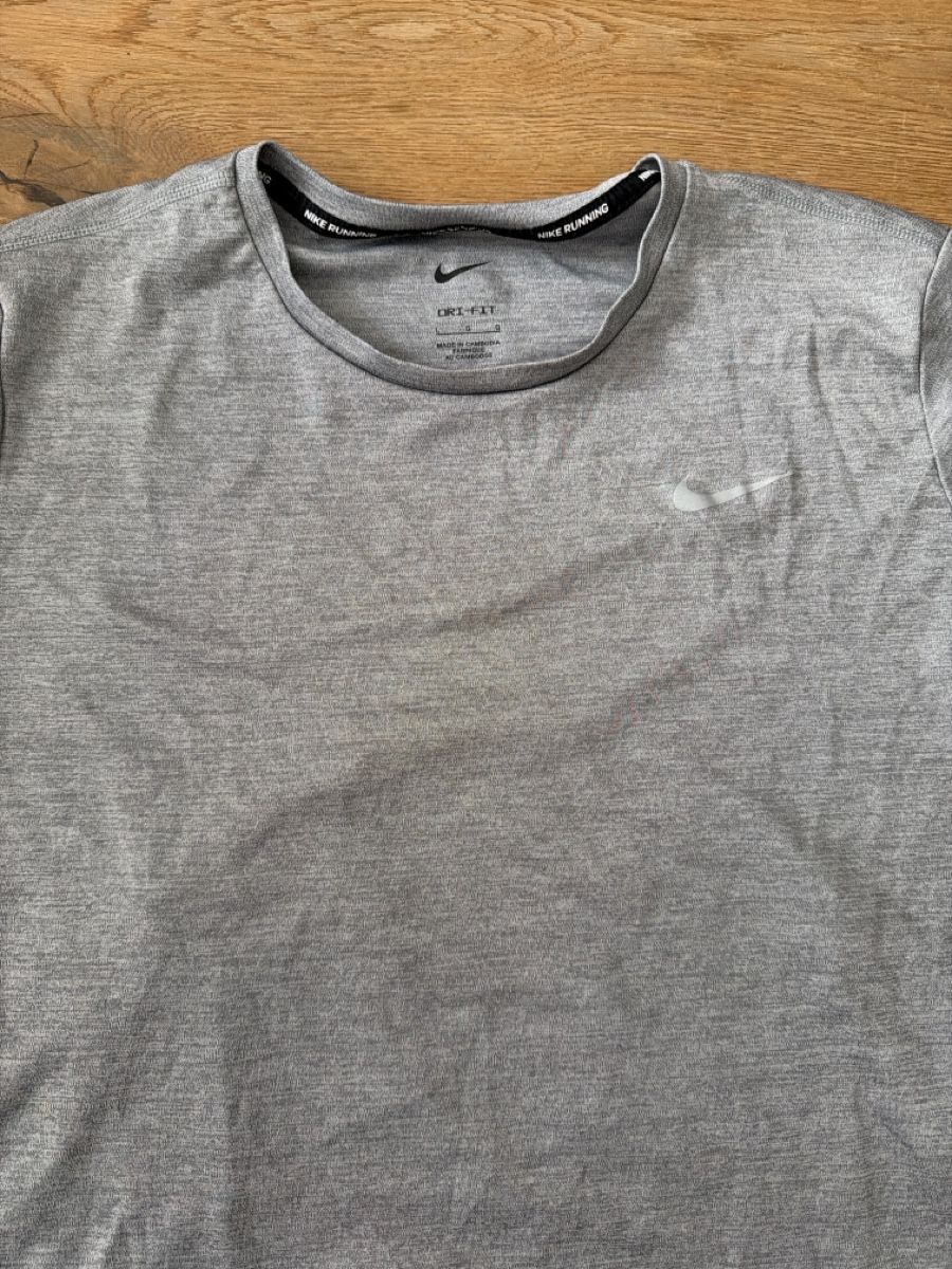 Nike T-shirt: Sportshirt Nike – Usato da Davos Platz venduto da boom62 1