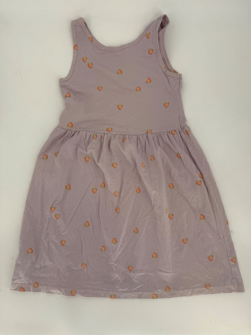 Vestiti & Gonne: Kleid mit Erdbeeren Gr. 122/128 – Usato da Auenstein venduto da moin. 1