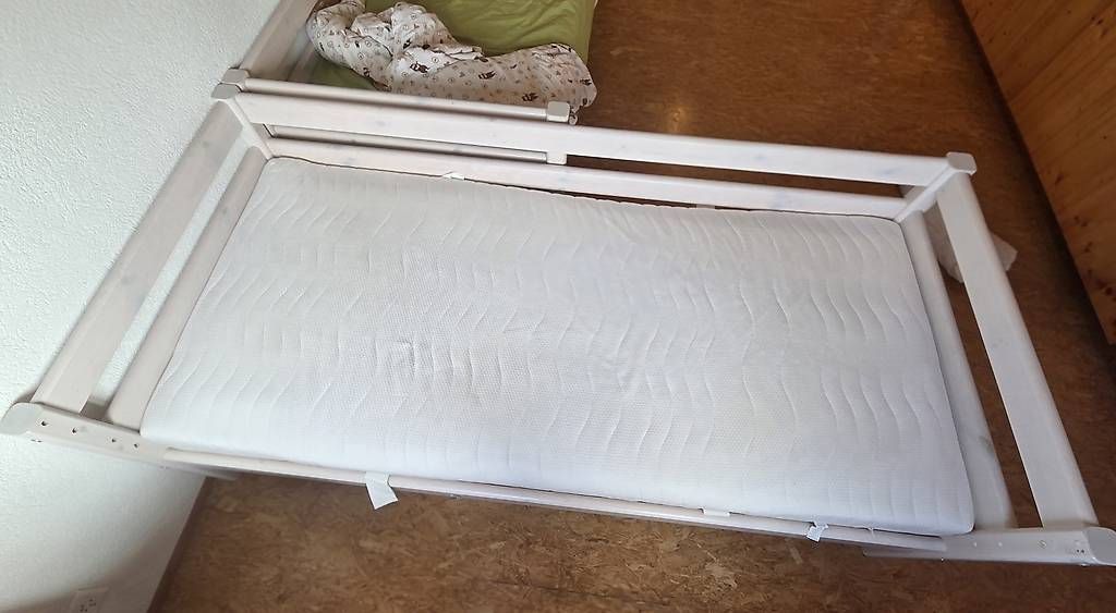 Lits: Flexa Bett 90x200cm white wash – D'occasion à Nuglar par tsalathe