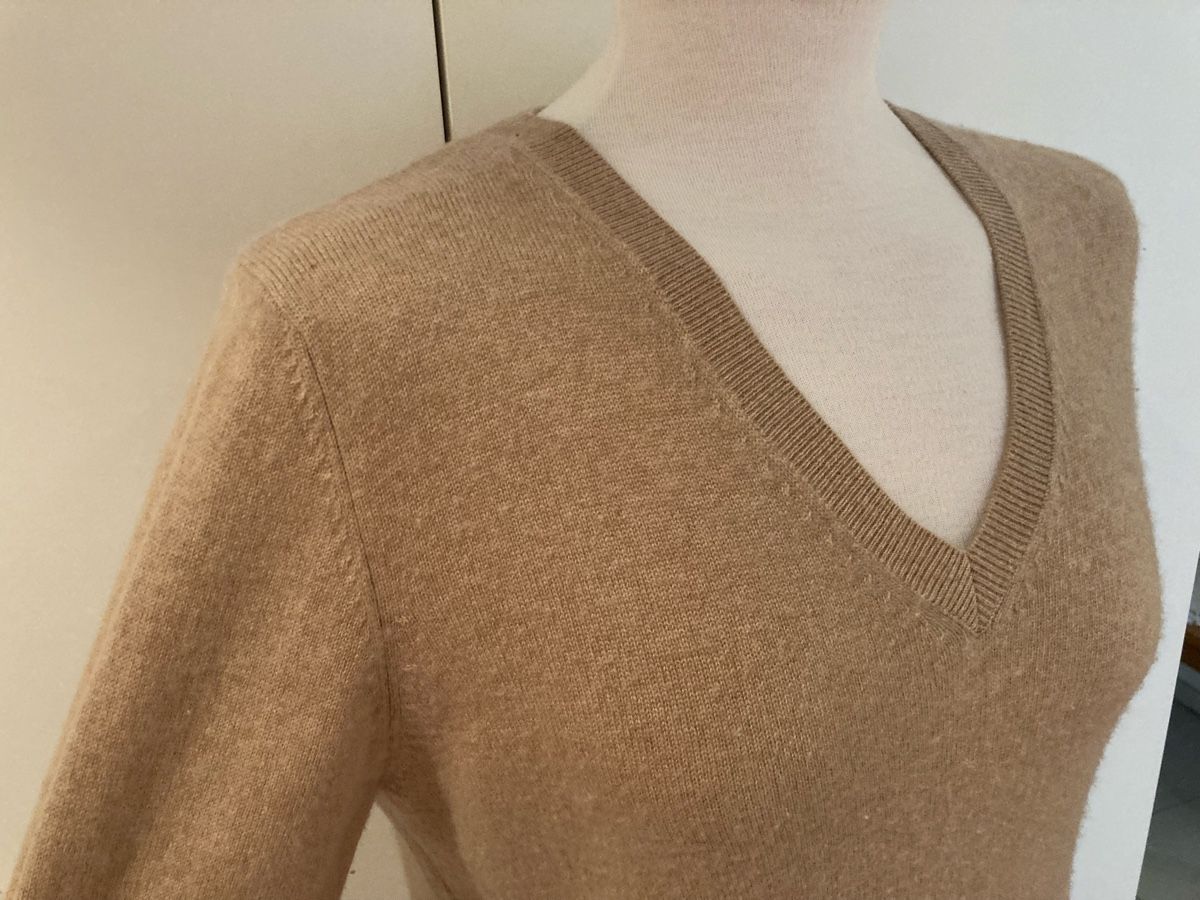 Maglioni & Felpe: Cashmere Collection V-Neck - Pullover 100% Kaschmir  Gr.M – Usato da Stetten AG venduto da Hanya 1