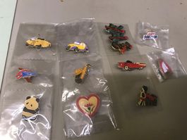 12 Pins PIN Auto Motorrad Panda Pferd Saxophon Vogel Loki