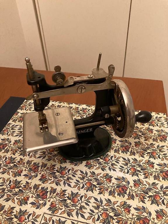 Singer Nähmaschinen: Singer antica – Gebraucht aus Bissone von cf1974