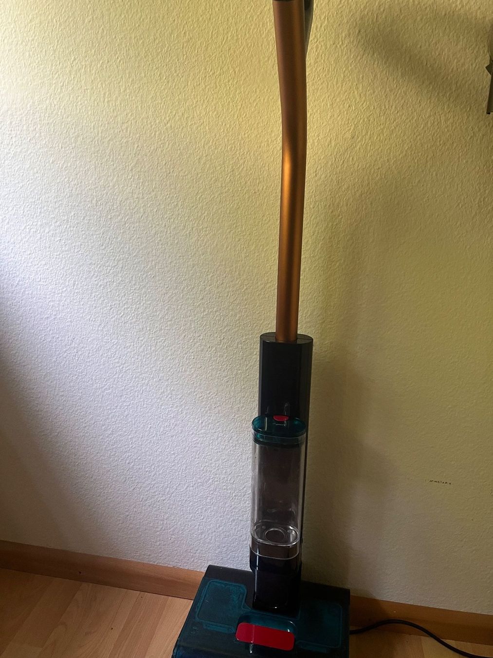 Dyson Aspirapolveri & Accessori: Dyson Clean+Wash Hygiene – Usato da Liestal venduto da Helvetia45 3