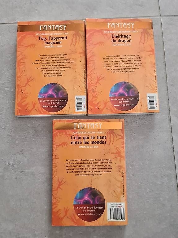 Fumetti: Chroniques de Krondor tome 1, 2 et 4 – Usato da L'Orient venduto da eug_pqj5 1