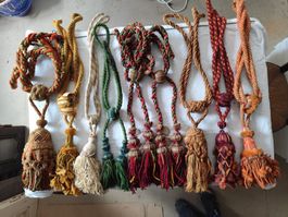 Exceptionnel lot d'embrasses de rideaux ancienne 19e siècle