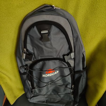 Zweckmässiger Rucksack neu Fr. 8.-