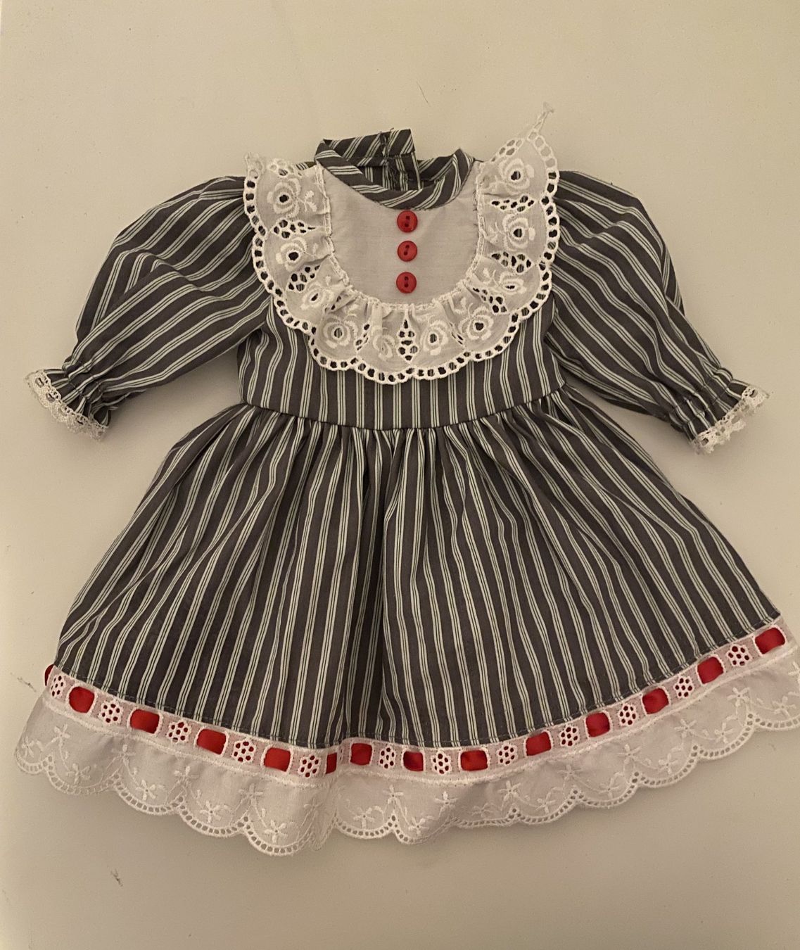 Puppen: Puppenkleid – Neu (gemäss Beschreibung) aus Rheinfelden von Tigerlilli