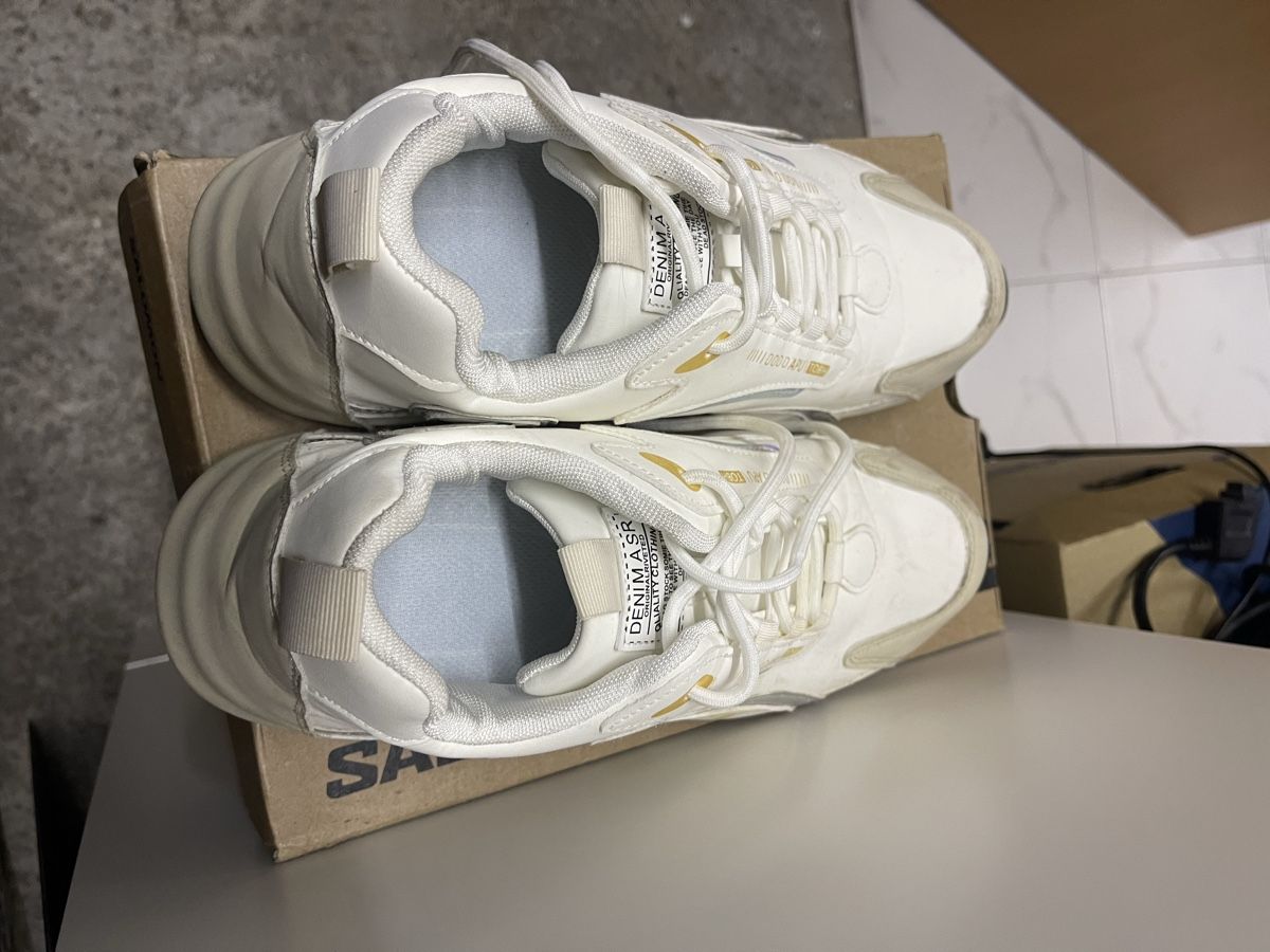 Herrenschuhe: Baskets Denim A.S.R. blanc – Gebraucht aus Sembrancher von inf_9yyl 1