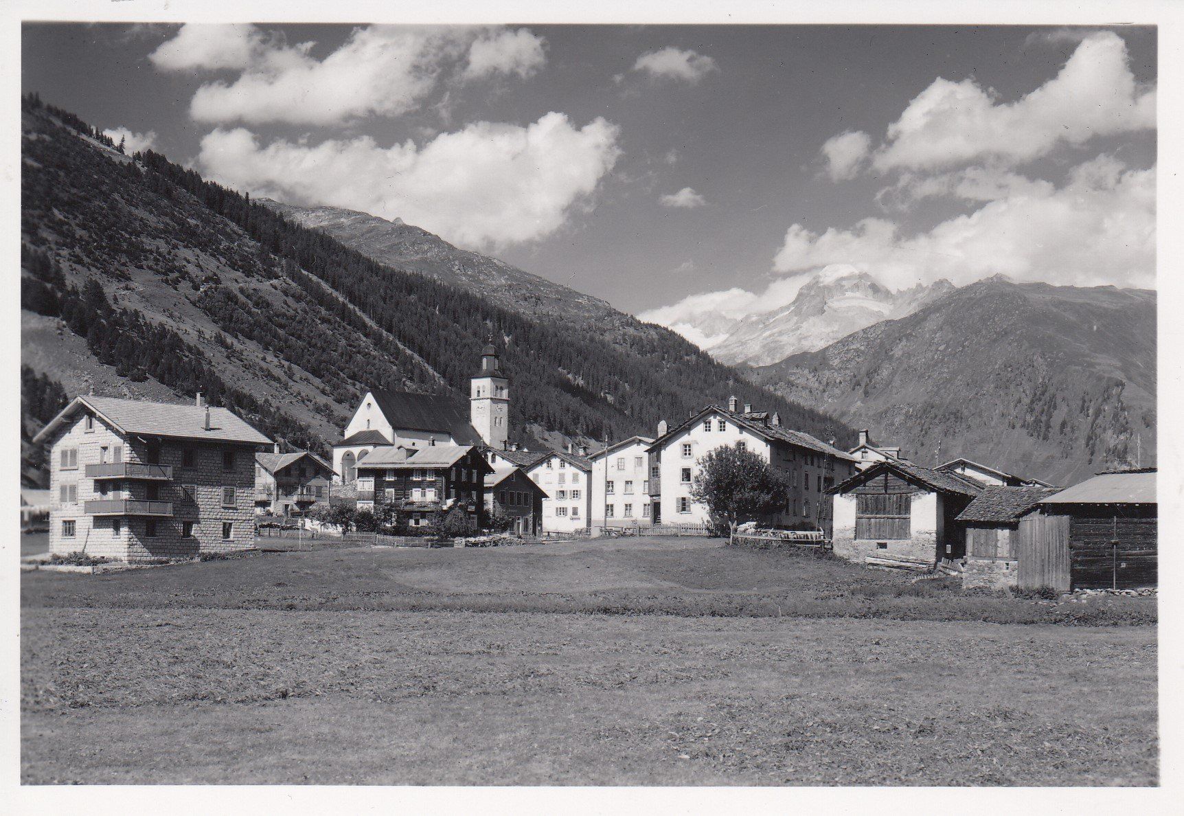 Cartoline postali: Obergesteln   VS  im Goms – Usato da Brig venduto da Valcards54