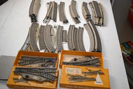 Diverse Märklin M Geleise + Weichen Märklin HO/AC ohne OVP