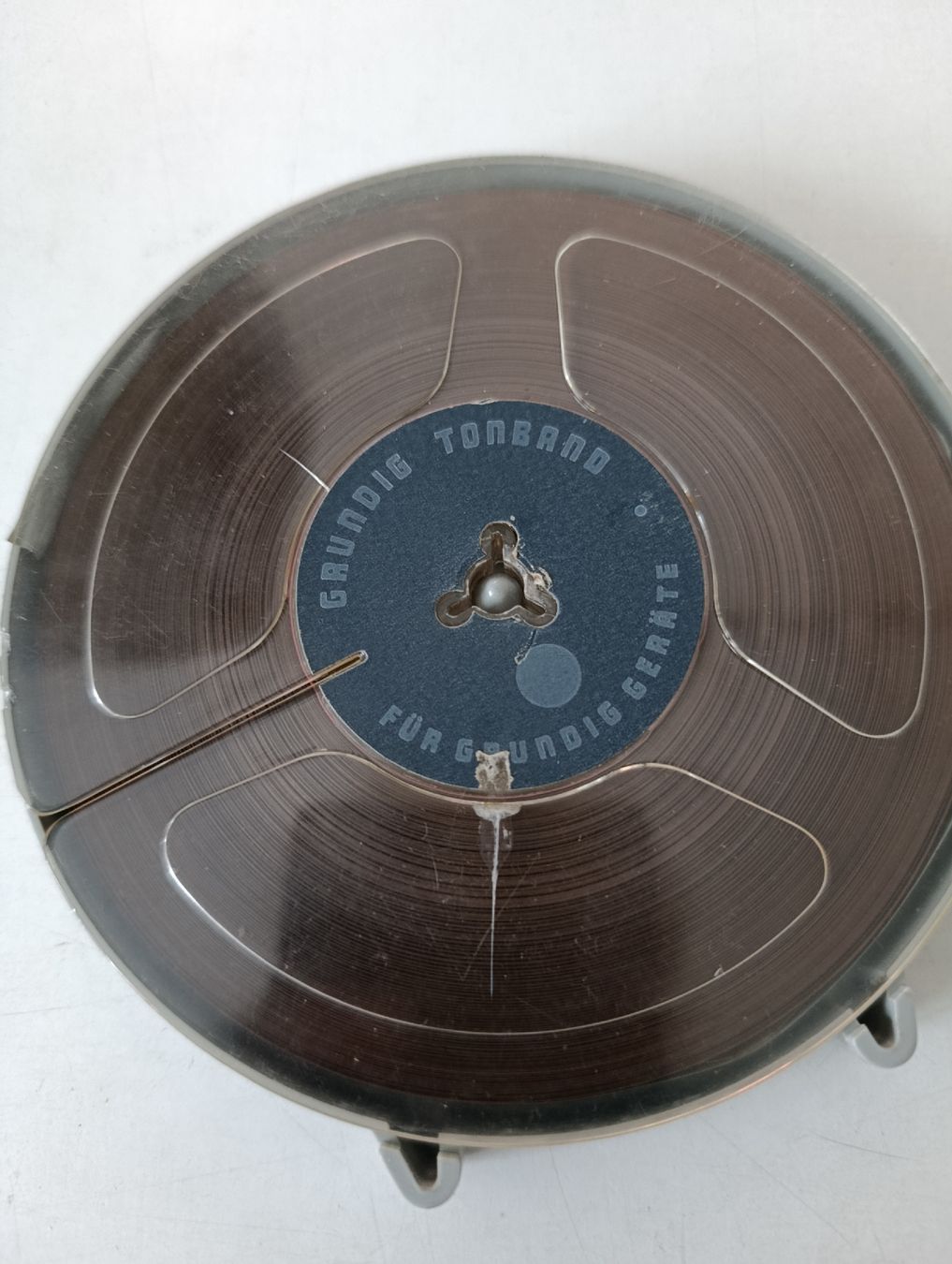 Grundig Appareils à bandes: 2 Grundig Spulen 14 cm Durchmesser – D'occasion à Elfingen par Bimbo 1