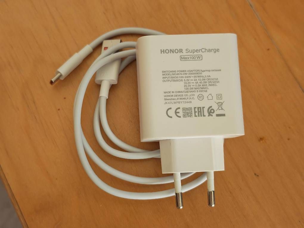 Caricabatterie: HONOR SuperCharge 100W Netzteil mit Kabel – Usato da Adliswil venduto da marko_saraf