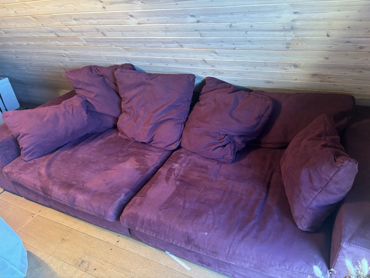 Divani: Dunkelrotes Doppelsofa – Usato da Dietikon venduto da RicoFe 2