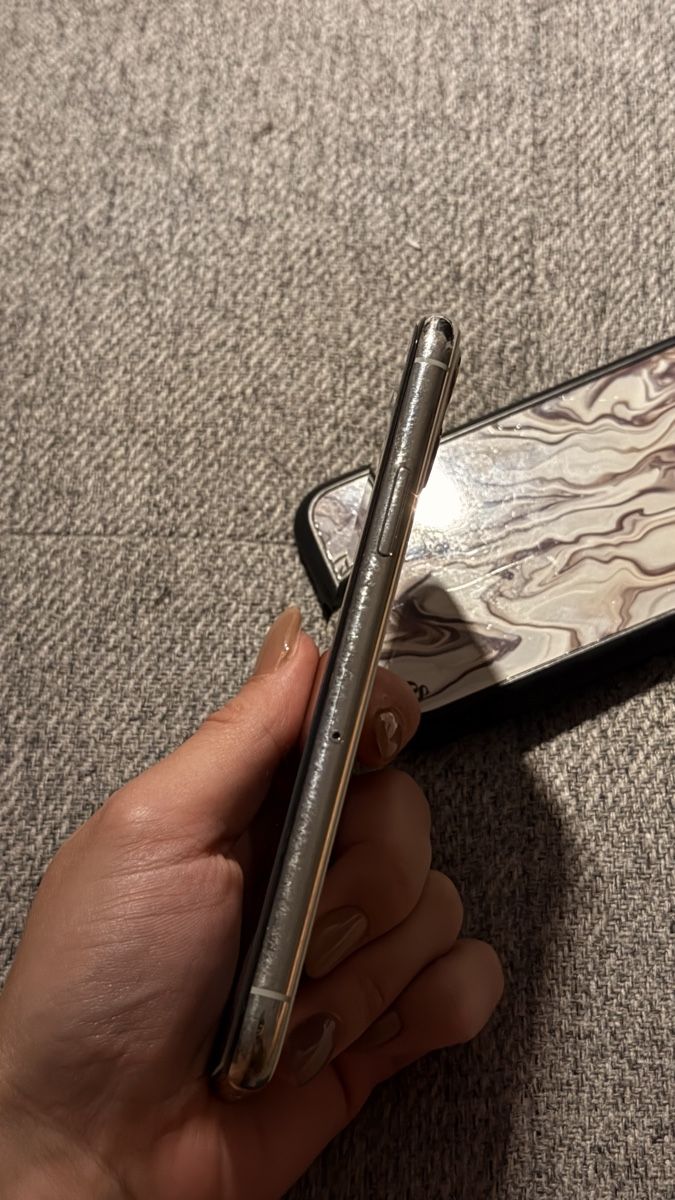 Apple Telefoni cellulari / Smartphones: iPhone 11 Pro 256 GB, Silber – Usato da Dübendorf venduto da glori_b 5