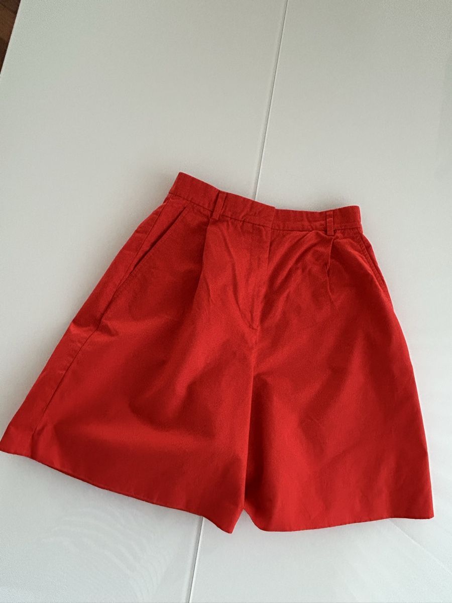 Max Mara Pantaloni: Max Mara Bermuda coral red - size 42 IT – Nuovo (secondo la descrizione) da Schindellegi venduto da nan_727n