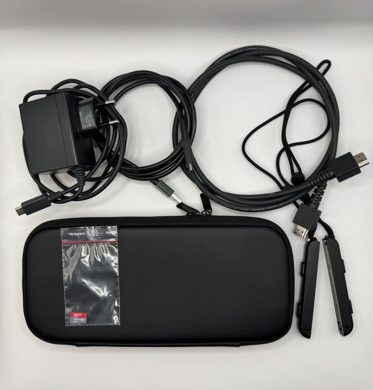 Nintendo Konsolen: Nintendo Switch V1 HAC-001 + Pro Controller + 200GB microSD – Gebraucht aus Naters von Dean.P 6