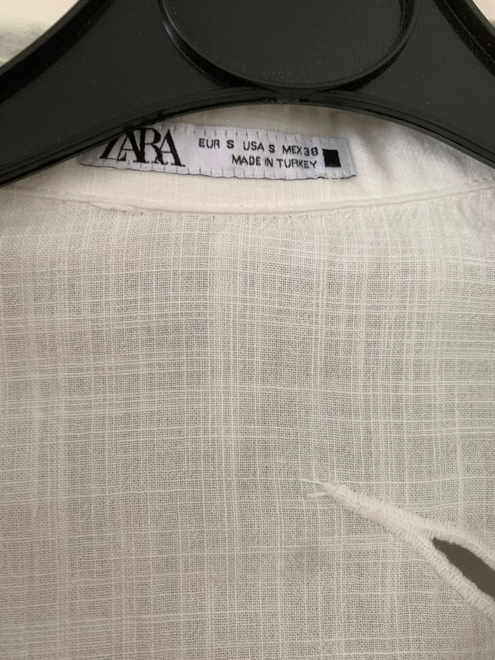 Zara Camicie: ZARA Weiss Sommer Hemd mit Cut-Outs Grösse S – Nuovo (secondo la descrizione) da Birsfelden venduto da alex4127 1