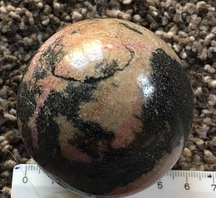 Minerali & Pietre curative: rhodonite sphère polie 390gr – Usato da Vevey venduto da zabounetta 3