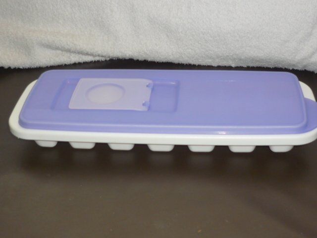 Tupperware Contenitori & Simili: TUPPERWARE X EIS – Usato da St.Gallen venduto da Anso