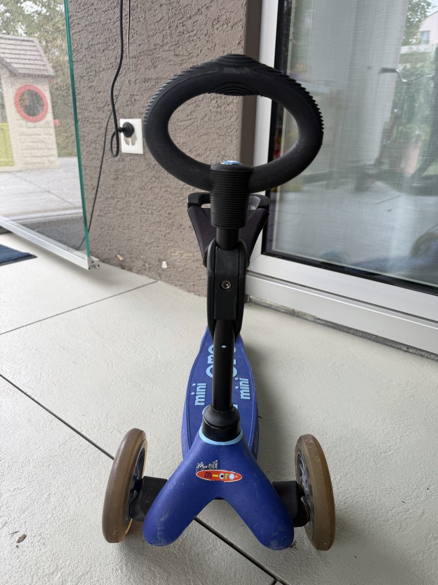 Micro Veicoli per bambini: Micro Mini Tretroller mit Sitz – Usato da Therwil venduto da srosselli 1
