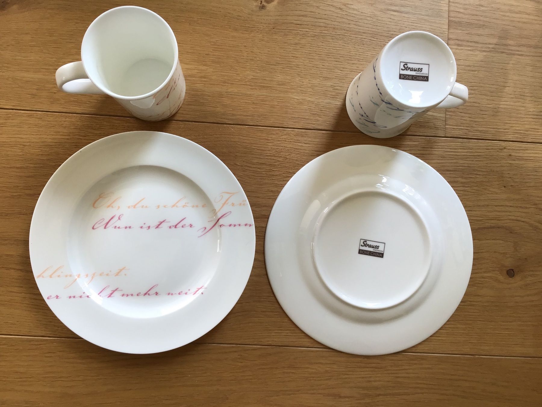 Set di piatti: Kaffee Service Tee Service Frühstückset – Nuovo (secondo la descrizione) da Thun venduto da HIERoderDA 1