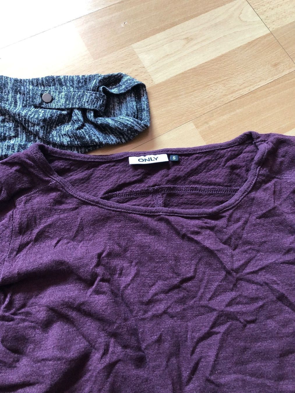 Lotti di vestiti: Oberteile, Gr. XS /S, 2 Stk. – Usato da Hallwil venduto da claire70 3