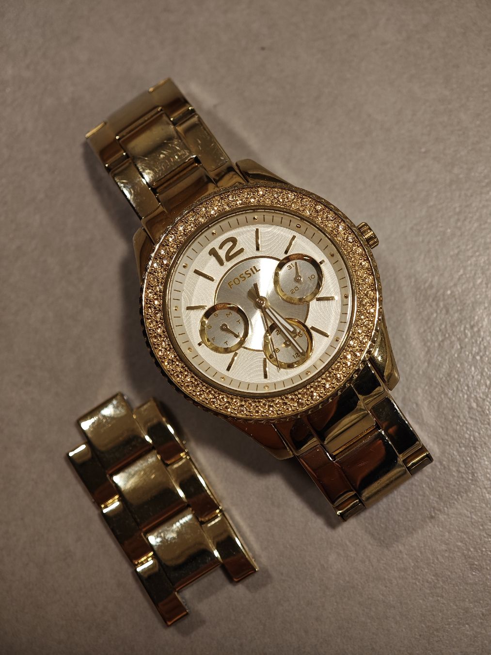 Fossil Orologi: Fossil Uhr Farbe Gold mit Strass – Usato da Hallau venduto da simista 1