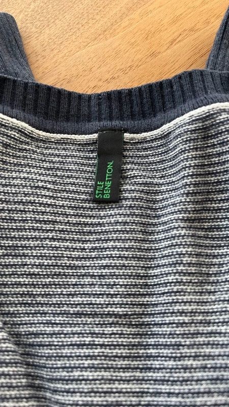 Pullover & Sweatshirts: Cardigan – Gebraucht aus Winterthur von mar_f8m2 1