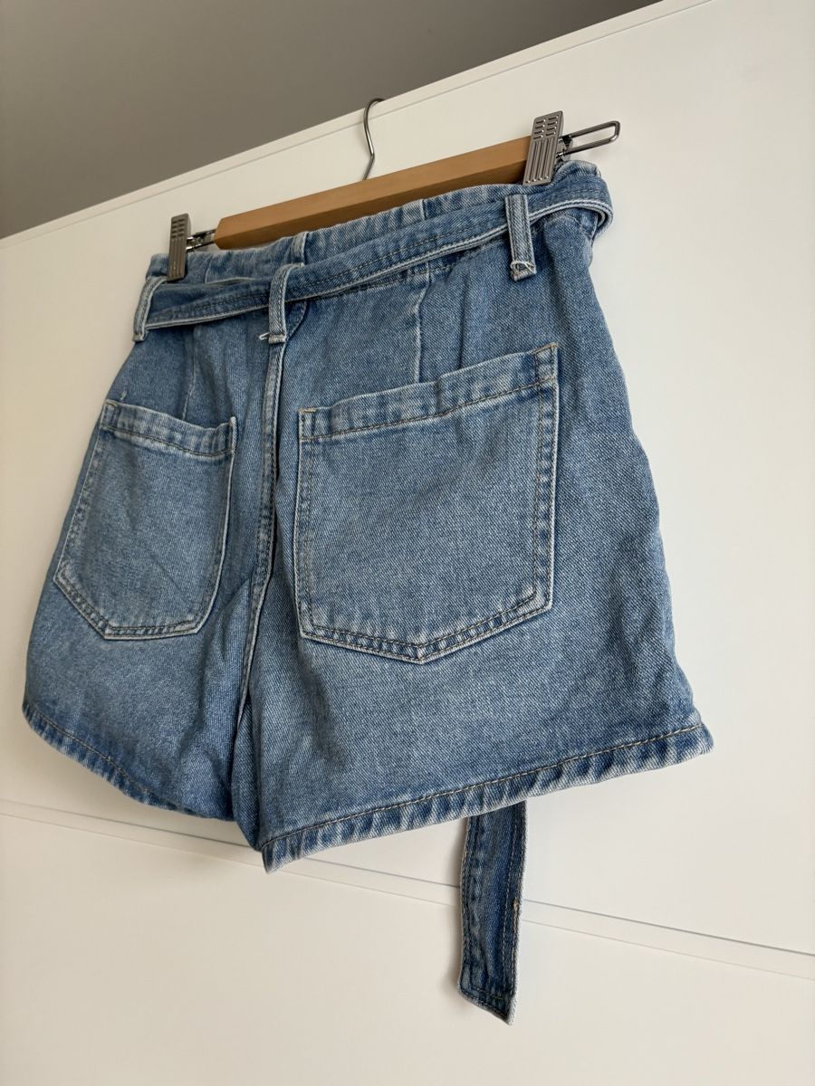 Jeans: jeans shorts – Usato da Männedorf venduto da giu_wm6d 1